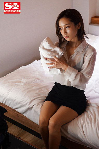 [SSNI-929]小岛南（小島みなみ） 倾泻了全部暴雨的黄昏 