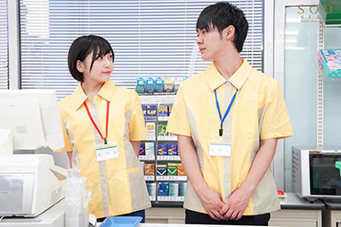 [STARS-348]夏目響 最投缘的便利店打工的主妇 